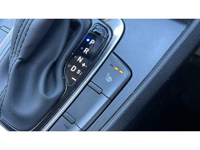 Hyundai KONA 1.6 GDi Hybrid Premium 5dr DCT RED