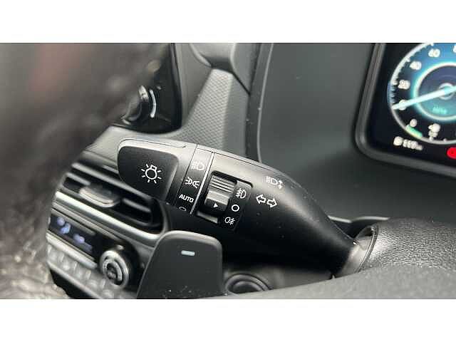 Hyundai KONA KONA 1.6 GDi Hybrid Premium 5dr DCT Red