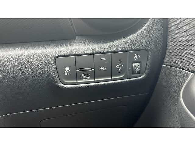 Hyundai KONA KONA 1.6 GDi Hybrid Premium 5dr DCT Red