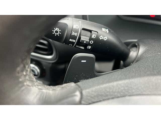 Hyundai KONA KONA 1.6 GDi Hybrid Premium 5dr DCT Red