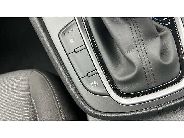 Hyundai KONA KONA 1.6 GDi Hybrid Premium 5dr DCT Red