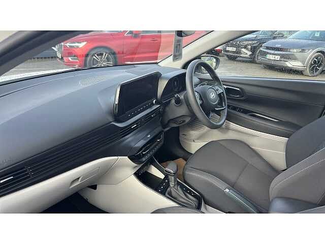 Hyundai BAYON BAYON 1.0 TGDi 48V MHEV Ultimate 5dr DCT White