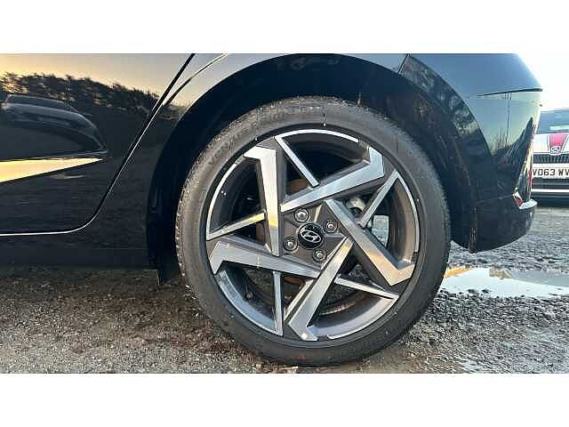 Hyundai I20 i20 5Dr HAT 1.0 T-gdi 100 Premium Phantom Black