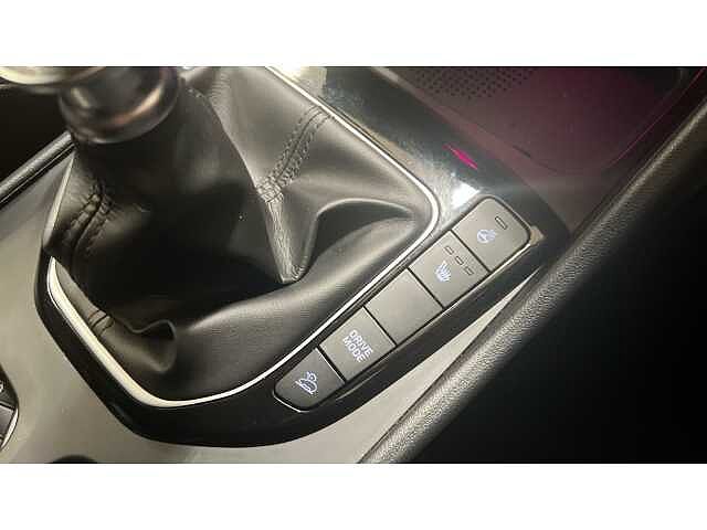 Hyundai TUCSON TUCSON 1.6 TGDi 48V MHD Premium 5dr 2WD Red