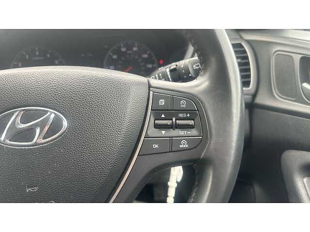 Hyundai I20 I20 1.0 T-GDi Premium Nav 5dr BLACK