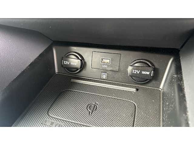 Hyundai IONIQ IONIQ 1.6 GDi Plug-in Hybrid Premium SE 5dr DCT WHITE
