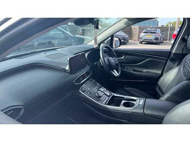 Hyundai Santa Fe SANTA FE 1.6 TGDi Hybrid Premium 5dr 4WD Auto