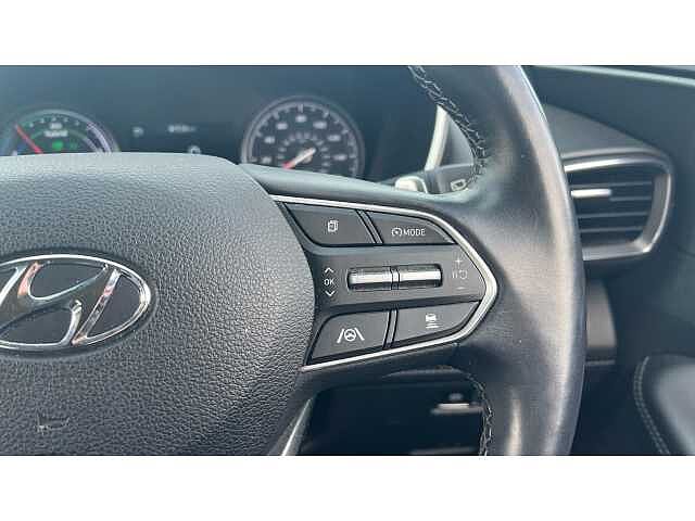 Hyundai Santa Fe SANTA FE 1.6 TGDi Hybrid Premium 5dr 4WD Auto