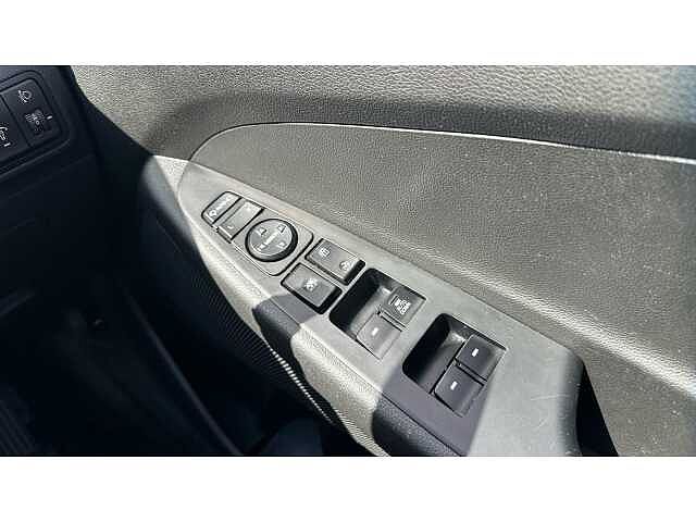 Hyundai TUCSON TUCSON 1.6 GDi S Connect 5dr 2WD BLUE