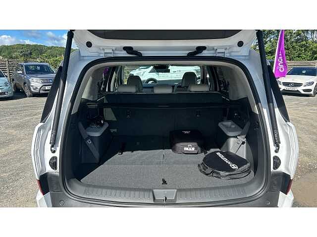 Hyundai SANTA FE Santa FE 7st 1.6TGDi Phev Ultm AU 4WD Creamy White