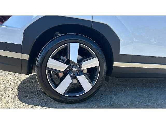 Hyundai SANTA FE Santa FE 7st 1.6TGDi Phev Ultm AU 4WD Creamy White