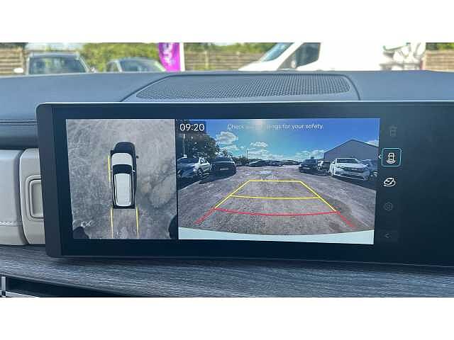 Hyundai SANTA FE Santa FE 7st 1.6TGDi Phev Ultm AU 4WD Creamy White