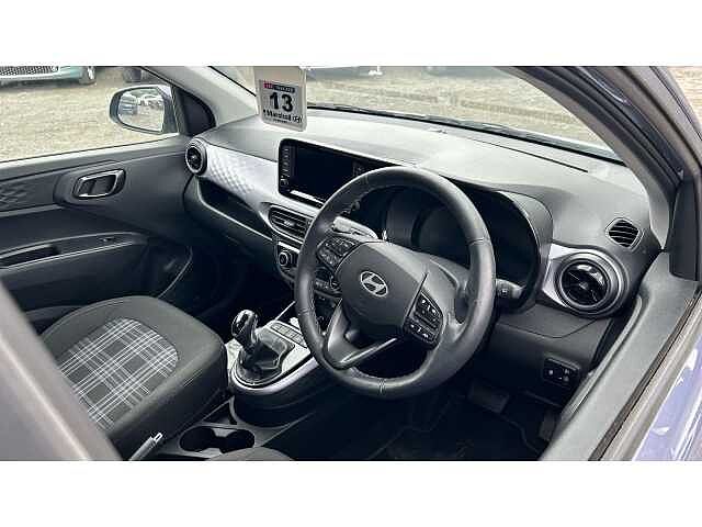 Hyundai i10 I10 1.2 [79] Premium 5dr Auto [Nav]