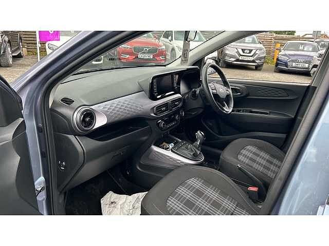 Hyundai i10 I10 1.2 [79] Premium 5dr Auto [Nav]