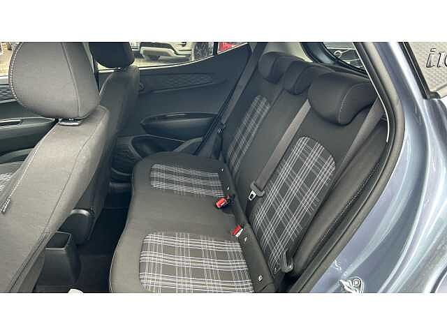 Hyundai i10 I10 1.2 [79] Premium 5dr Auto [Nav]
