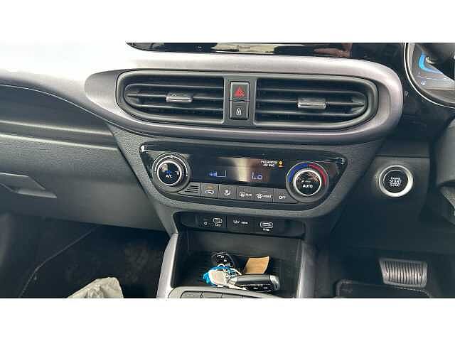 Hyundai i10 I10 1.2 [79] Premium 5dr Auto [Nav]