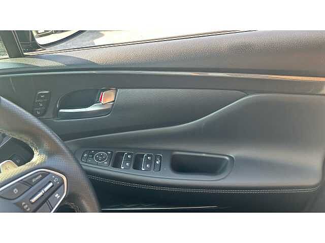 Hyundai Santa Fe SANTA FE 1.6 TGDi Plug-in Hybrid Ultimate 5dr 4WD Auto