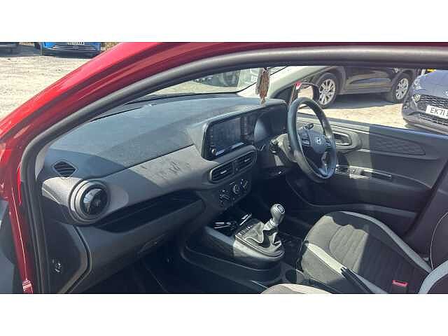 Hyundai I10 I10 1.0 Advance 5dr RED