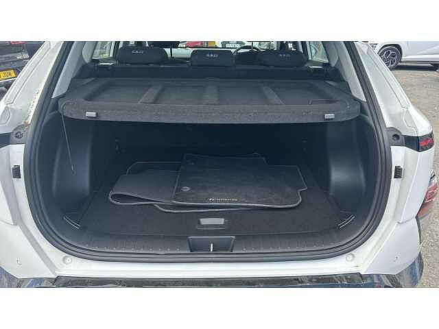 Hyundai KONA KONA 160kW Advance 65kWh 5dr Auto White