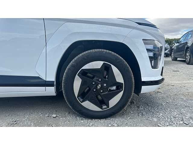 Hyundai KONA KONA 160kW Advance 65kWh 5dr Auto White