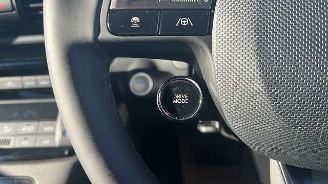 Hyundai INSTER Inster 5Dr HAT 85kW 2 49kWh Jungle Khaki