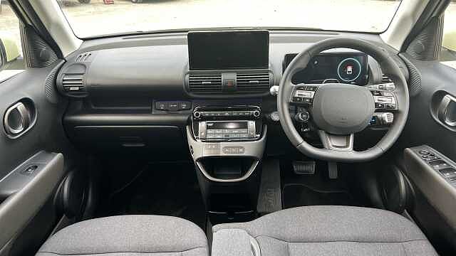 Hyundai INSTER INSTER 85kW 02 49kWh 5dr Auto Buttercream Yel