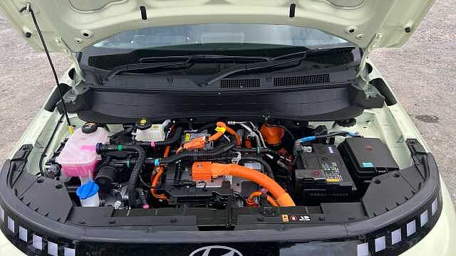 Hyundai INSTER INSTER 85kW 02 49kWh 5dr Auto Buttercream Yel
