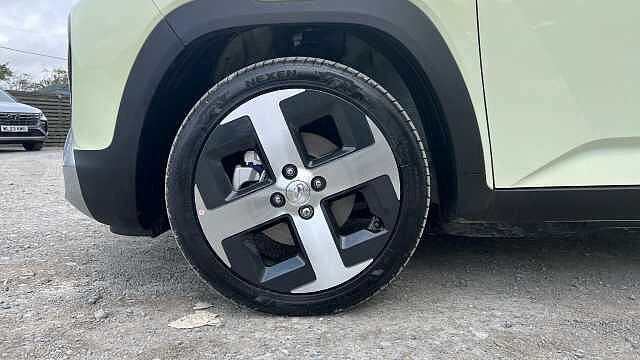 Hyundai INSTER INSTER 85kW 02 49kWh 5dr Auto Buttercream Yel