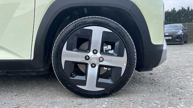 Hyundai INSTER INSTER 85kW 02 49kWh 5dr Auto Buttercream Yel