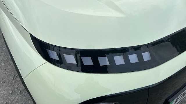 Hyundai INSTER INSTER 85kW 02 49kWh 5dr Auto Buttercream Yel