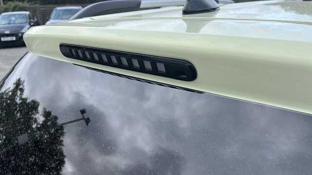 Hyundai INSTER INSTER 85kW 02 49kWh 5dr Auto Buttercream Yel