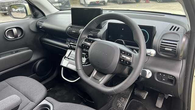 Hyundai INSTER INSTER 85kW 02 49kWh 5dr Auto Buttercream Yel