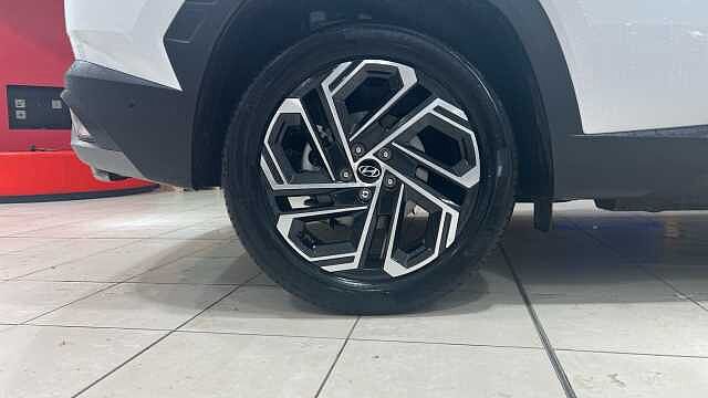 Hyundai TUCSON Tucson 1.6T Hybrid 215ps Ultimate AU Atlas White