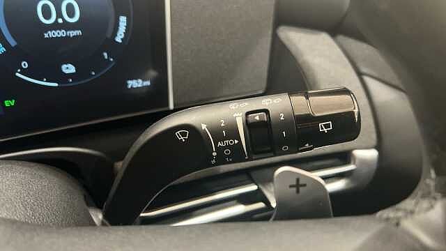 Hyundai TUCSON Tucson 1.6T Hybrid 215ps Ultimate AU Atlas White