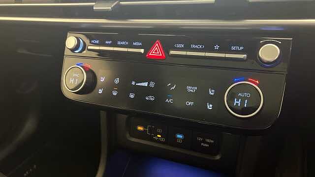 Hyundai TUCSON Tucson 1.6T Hybrid 215ps Ultimate AU Atlas White