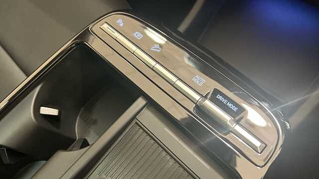 Hyundai TUCSON Tucson 1.6T Hybrid 215ps Ultimate AU Atlas White