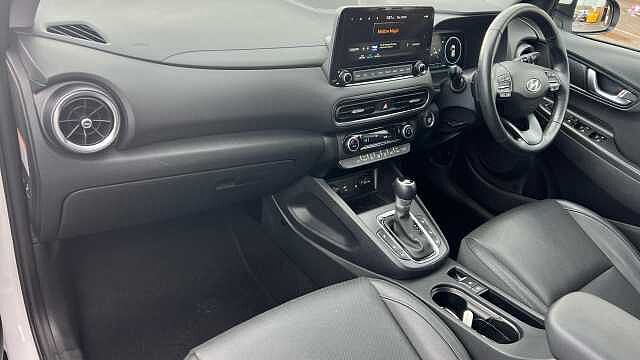 Hyundai KONA KONA 1.6 GDi Hybrid Ultimate 5dr DCT WHITE