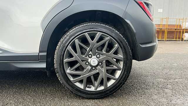 Hyundai KONA KONA 1.6 GDi Hybrid Ultimate 5dr DCT WHITE