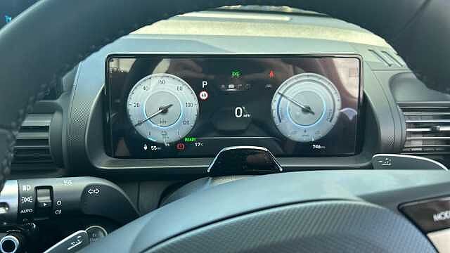 Hyundai INSTER Inster 5Dr HAT 85kW 2 49kWh Atlas White