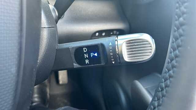Hyundai INSTER Inster 5Dr HAT 85kW 2 49kWh Atlas White