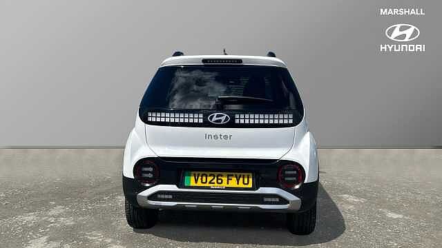 Hyundai INSTER Inster 5Dr HAT 85kW 2 49kWh Atlas White