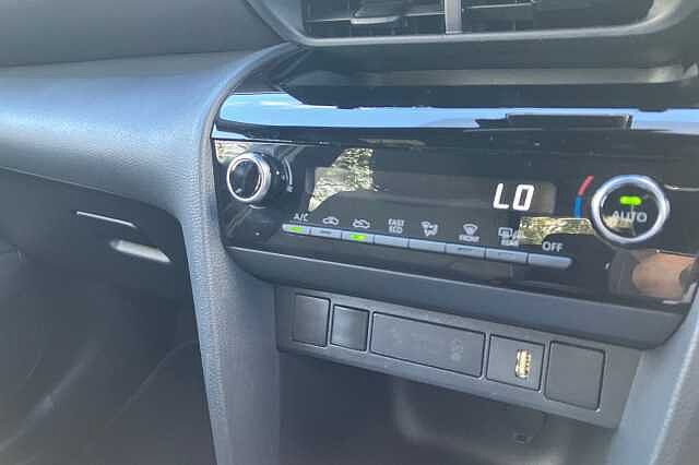 Toyota Yaris Cross DESIGN FHEV