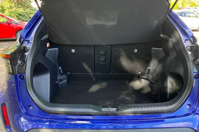 Toyota Yaris Cross DESIGN FHEV