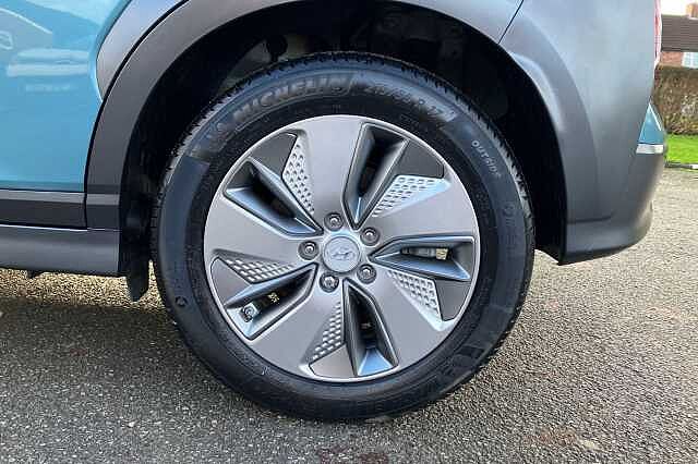 Hyundai KONA SE Blue