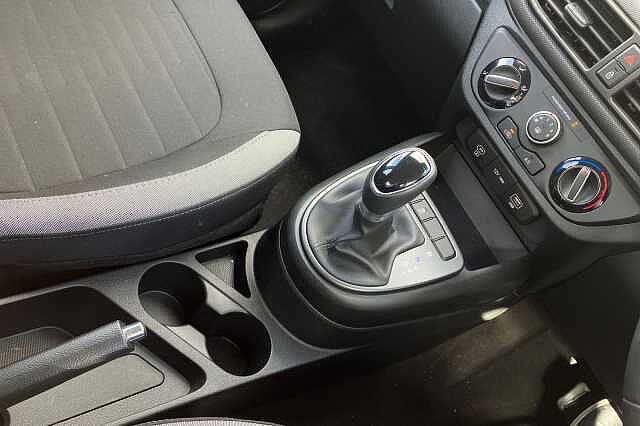 Hyundai I10 ADVANCE Green