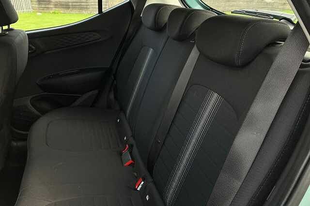 Hyundai I10 ADVANCE Green