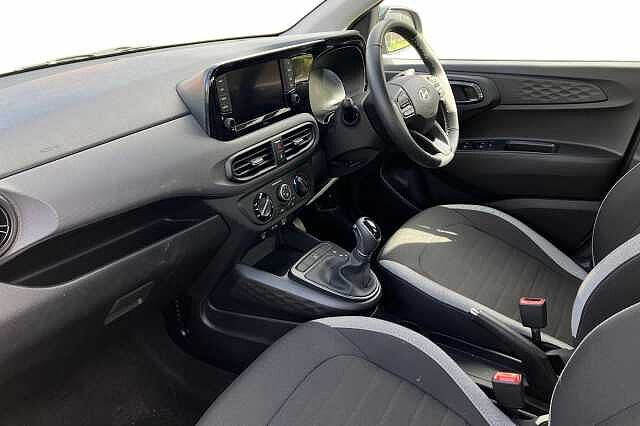 Hyundai I10 ADVANCE Green