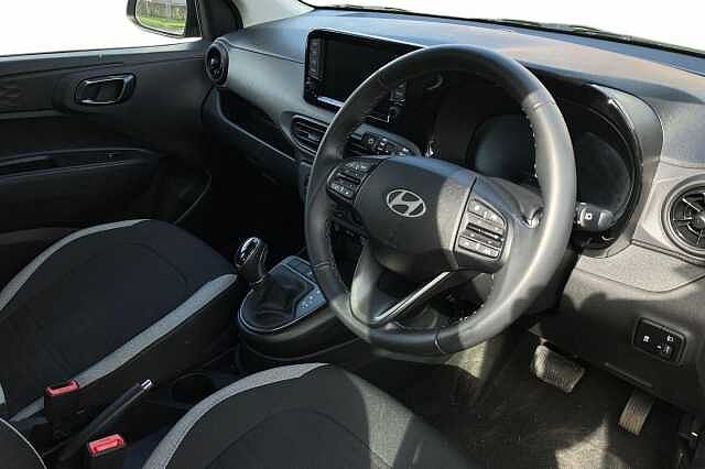 Hyundai I10 ADVANCE Green