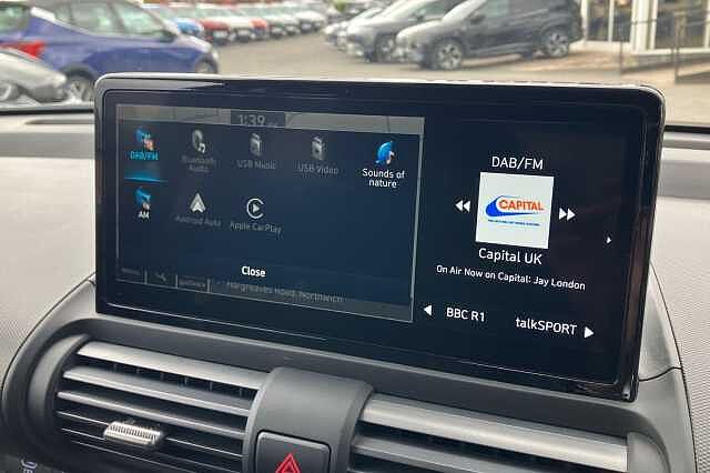 Hyundai INSTER 02 Beige