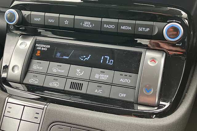 Hyundai INSTER 02 Beige
